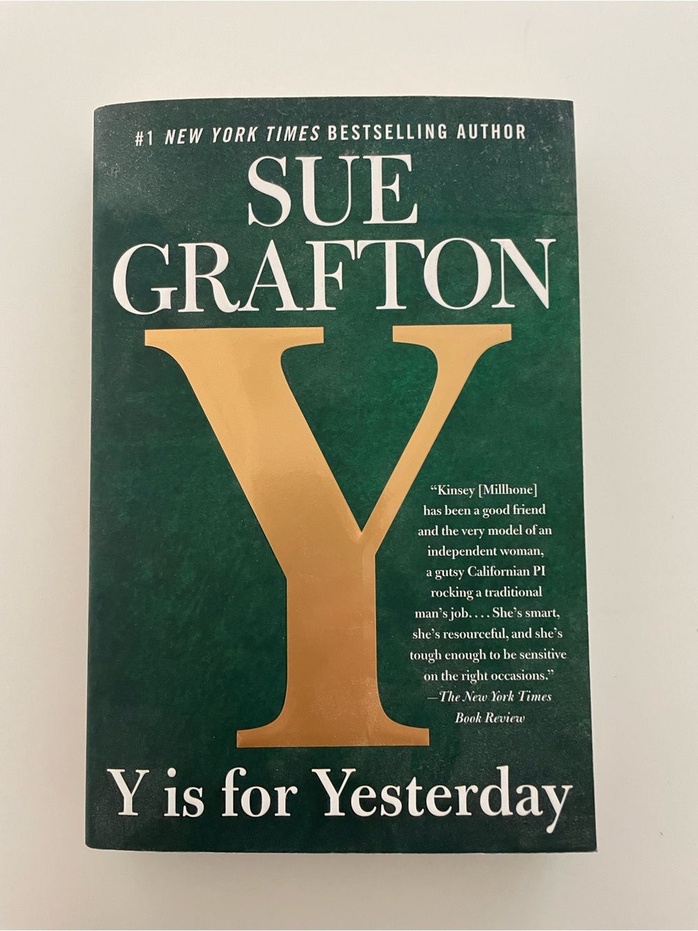 Sue Grafton - Y is for Yesterday